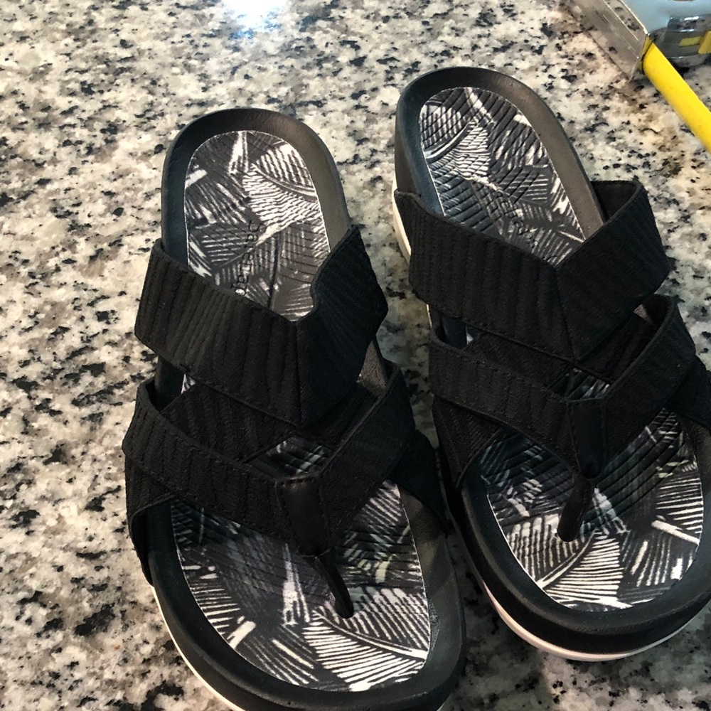 BareTraps Black Strappy Thong Sandals